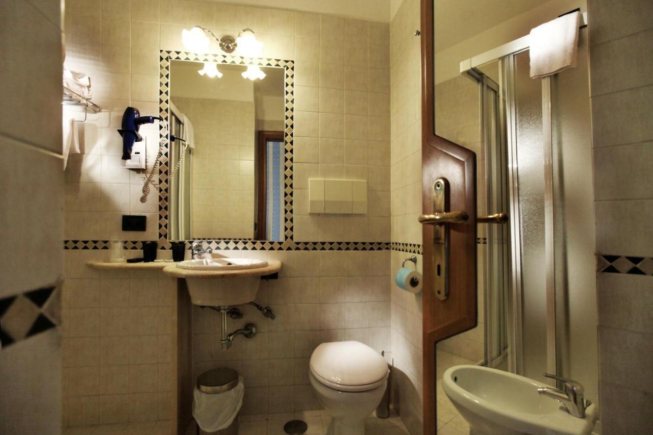 Hs 311 Hotel Rome Luaran gambar